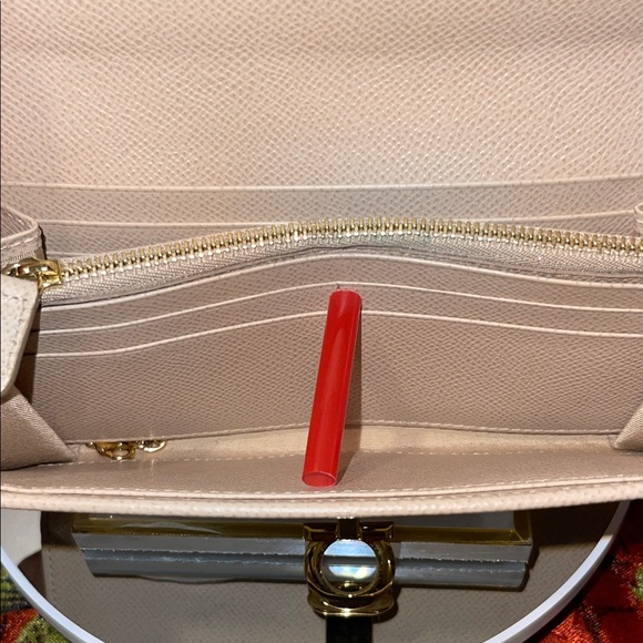 Salvatore Ferragamo Gancini Icona Continental Wallet - Picture 5 of 9